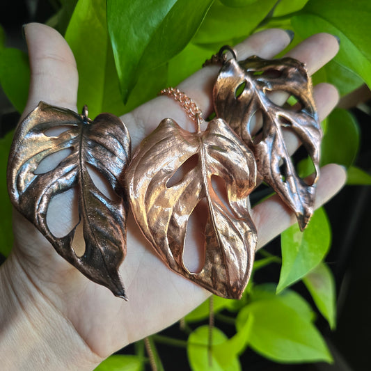 Monstera Adansonii Necklace #2 - From the Garden