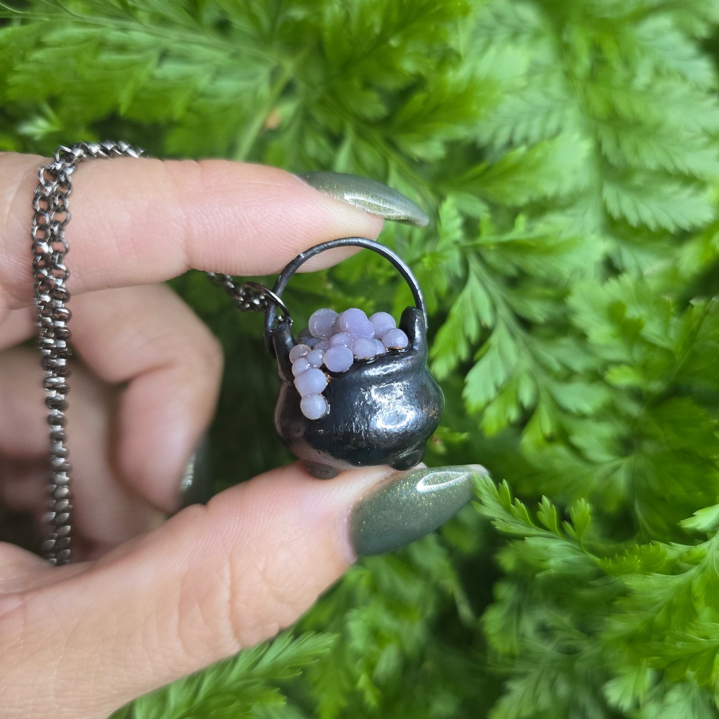 Grape Agate Cauldrons