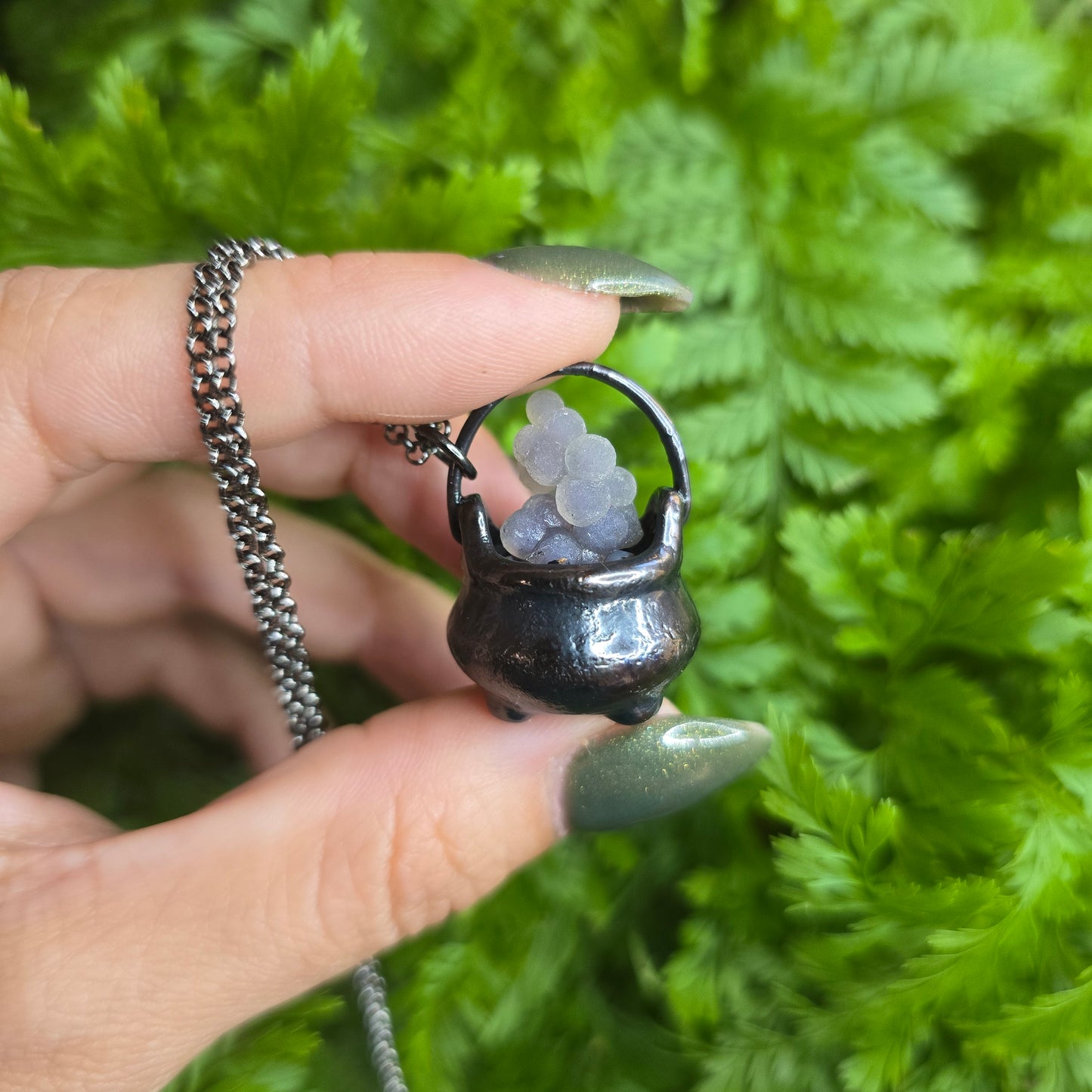 Grape Agate Cauldrons